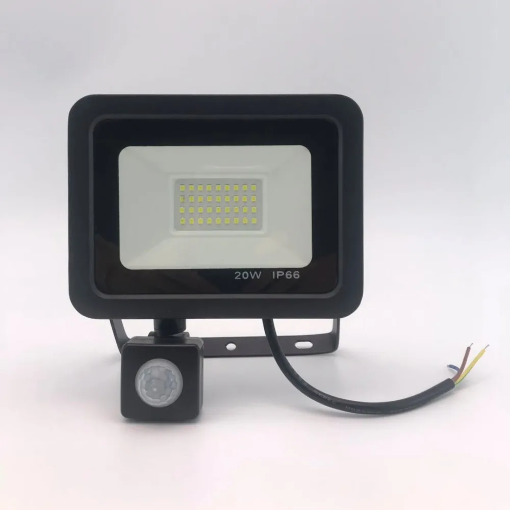 Reflector LED de Inducción de  - Balance Beam Outdoor reseña y precio